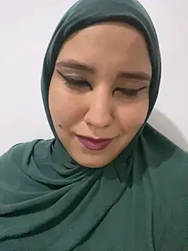 Snapshot of hannahayat chatting on 01.29.25 hannahayat online show from 01.29.25