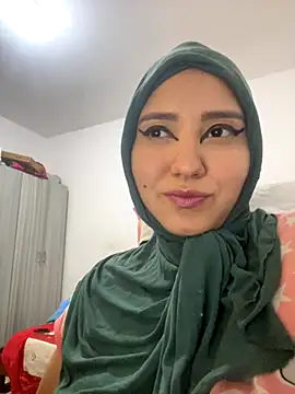 Snapshot of hannahayat chatting on 09.13.25 hannahayat online show from 09.13.25