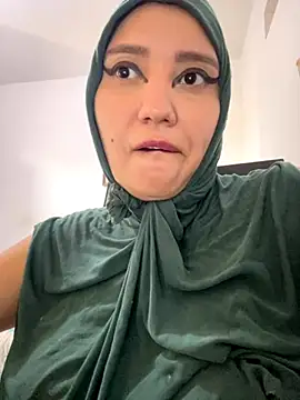 hannahayat online show from 09.30.25