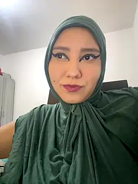 hannahayat online show from 10.15.25