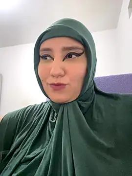 hannahayat online show from 10.27.25