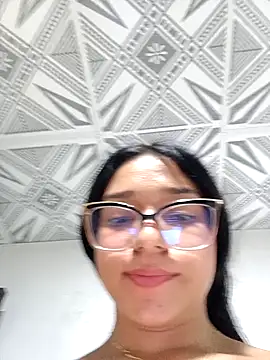-VICKKY online show from 01.04.25