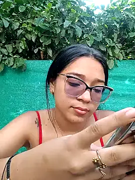 -VICKKY online show from 01.11.25