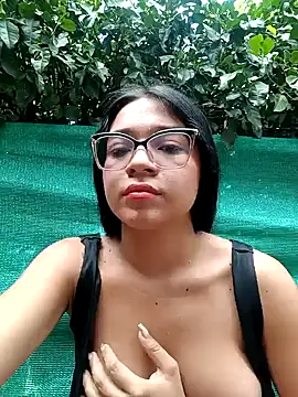 -VICKKY online show from 01.23.25