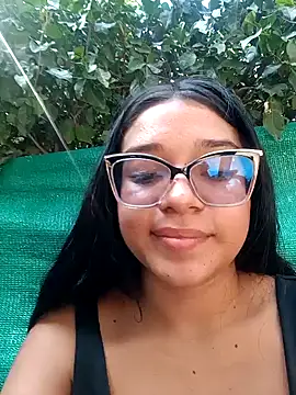 -VICKKY online show from 01.23.25