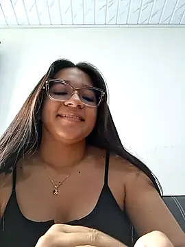 Snapshot of -VICKKY chatting on 02.16.26 -VICKKY online show from 02.16.26