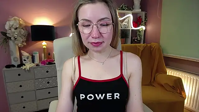 Mia Tasty online show from 12.17.24