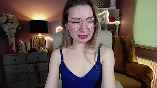 Mia Tasty online show from 02.17.25