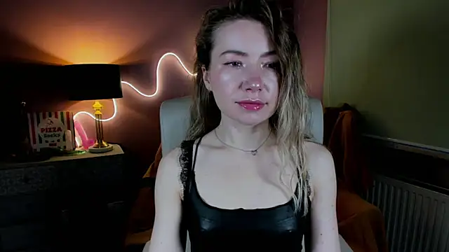 Mia Tasty online show from 12.05.25