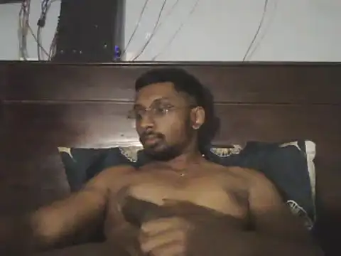 Snapshot of chennaibull101 chatting on 01.20.25 chennaibull101 online show from 01.20.25