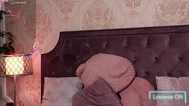 JaneDevine online show from 12.30.24