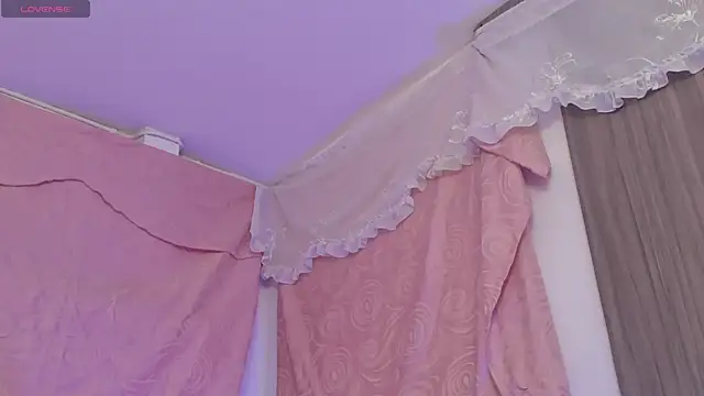 BonnieCute  online show from 09.21.25