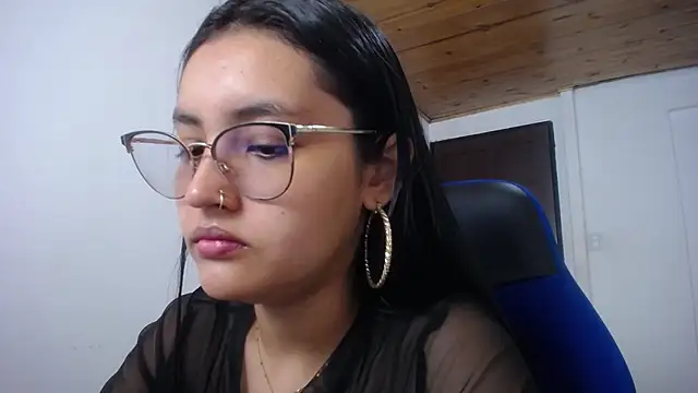 Snapshot of antonella_sweetlittle chatting on 09.28.25 antonella sweetlittle online show from 09.28.25