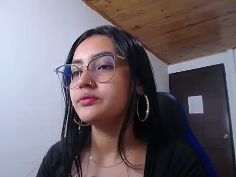 Snapshot of antonella_sweetlittle chatting on 10.05.25 antonella sweetlittle online show from 10.05.25