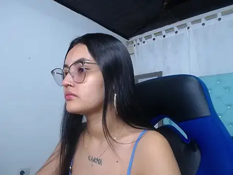 Snapshot of antonella_sweetlittle chatting on 10.18.25 antonella sweetlittle online show from 10.18.25