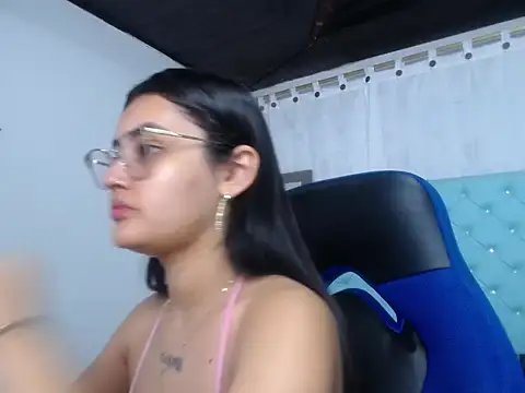 Snapshot of antonella_sweetlittle chatting on 10.26.25 antonella sweetlittle online show from 10.26.25