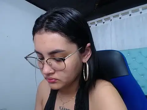 Snapshot of antonella_sweetlittle chatting on 10.28.25 antonella sweetlittle online show from 10.28.25