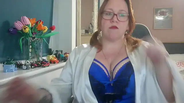 Snapshot of NikiDeeOfficial chatting on 06.07.26 NikiDeeOfficial online show from 06.07.26