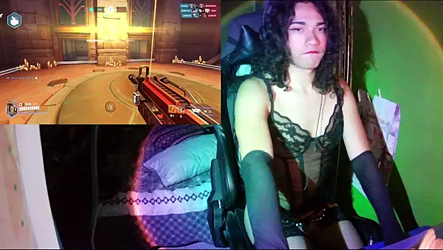 Snapshot of MeowFelina chatting on 12.11.24 MeowFelina online show from 12.11.24