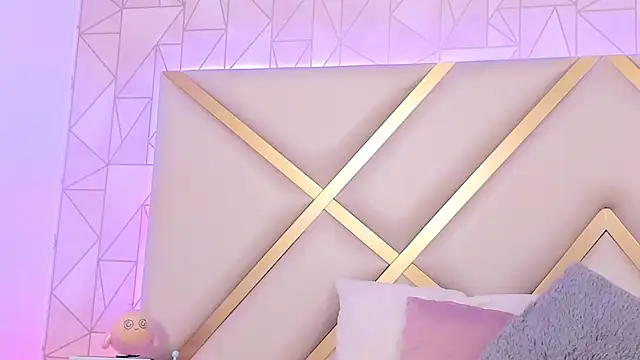 Violettbloss online show from 02.22.25