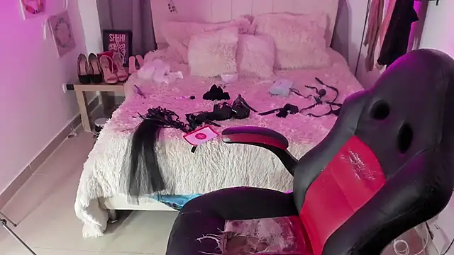 anyclark  online show from 10.30.25