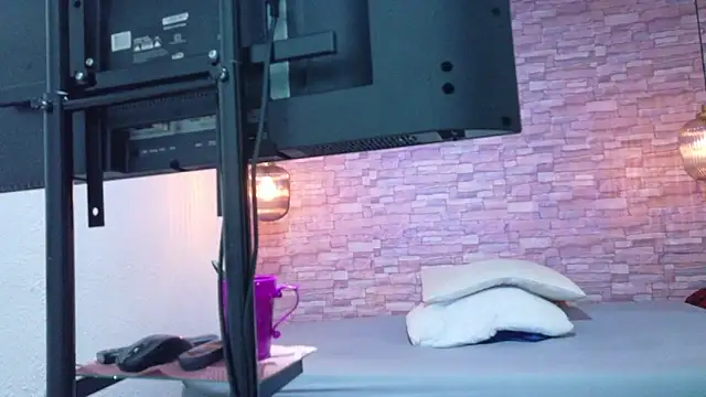 nextdoor fantasy1 online show from 04.23.26