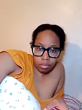 Snapshot of madamsensuale chatting on 02.09.25 madamsensuale online show from 02.09.25