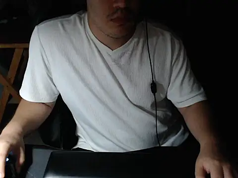 Snapshot of thealfawolf01 chatting on 03.23.25 thealfawolf01 online show from 03.23.25