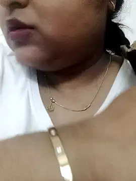 smile pretty online show from 01.03.25