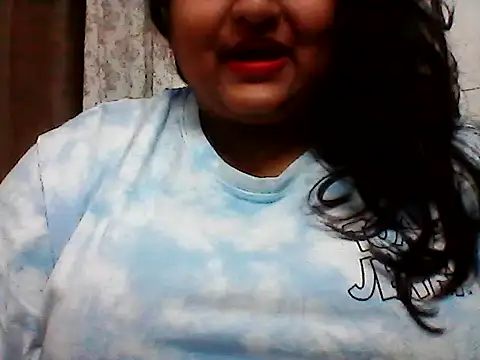 smile pretty online show from 01.23.25