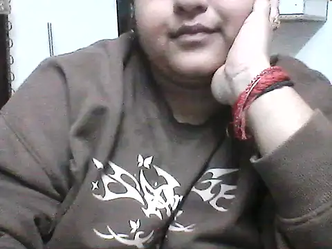 smile pretty online show from 02.17.25