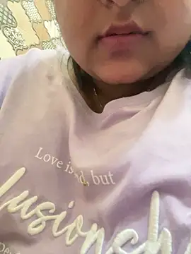 smile pretty online show from 02.27.25