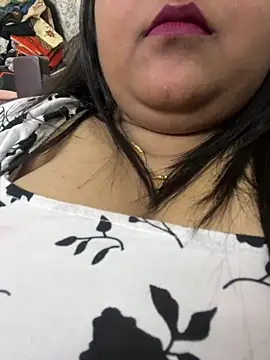 smile pretty online show from 02.27.25