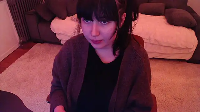 Snapshot of Lynylou chatting on 02.21.25 Lynylou online show from 02.21.25