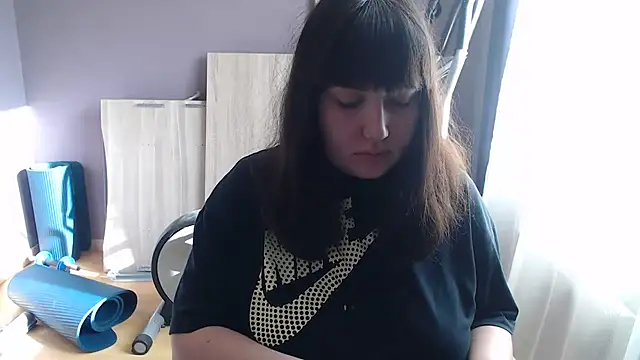 Snapshot of Lynylou chatting on 09.11.25 Lynylou online show from 09.11.25