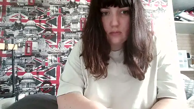 Snapshot of Lynylou chatting on 09.19.25 Lynylou online show from 09.19.25