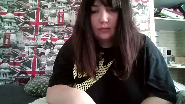 Snapshot of Lynylou chatting on 09.28.25 Lynylou online show from 09.28.25