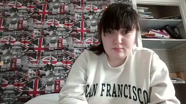 Snapshot of Lynylou chatting on 10.03.25 Lynylou online show from 10.03.25