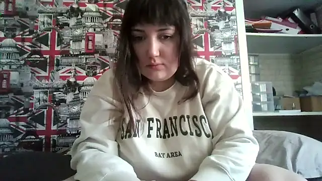 Snapshot of Lynylou chatting on 10.12.25 Lynylou online show from 10.12.25