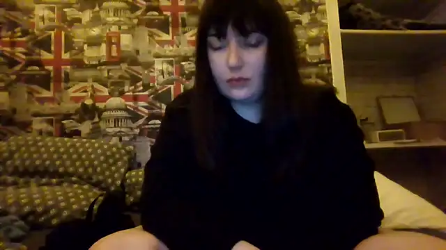 Lynylou online show from 11.19.25