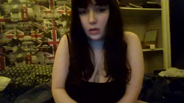 Snapshot of Lynylou chatting on 01.19.26 Lynylou online show from 01.19.26