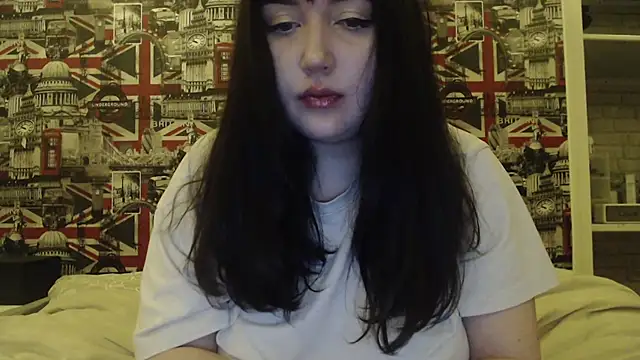 Snapshot of Lynylou chatting on 02.17.26 Lynylou online show from 02.17.26