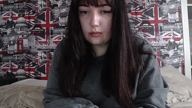 Snapshot of Lynylou chatting on 02.18.26 Lynylou online show from 02.18.26