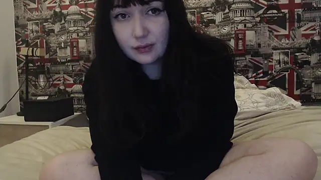 Snapshot of Lynylou chatting on 02.24.26 Lynylou online show from 02.24.26