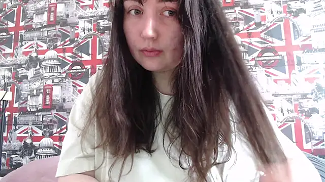 Snapshot of Lynylou chatting on 04.09.26 Lynylou online show from 04.09.26