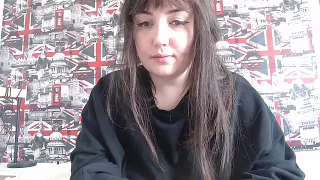 Snapshot of Lynylou chatting on 04.13.26 Lynylou online show from 04.13.26