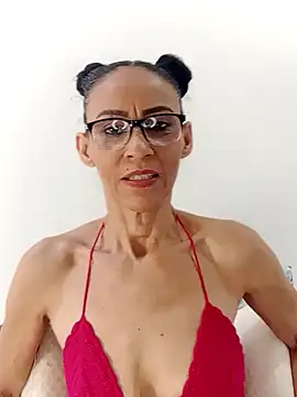 Snapshot of BarbaraMature chatting on 02.08.26 BarbaraMature online show from 02.08.26