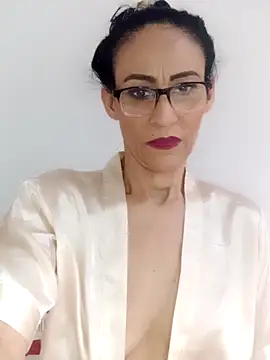 Snapshot of BarbaraMature chatting on 03.01.26 BarbaraMature online show from 03.01.26