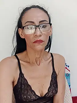 Snapshot of BarbaraMature chatting on 06.24.26 BarbaraMature online show from 06.24.26