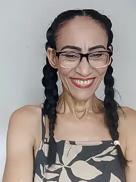 Snapshot of BarbaraMature chatting on 07.13.26 BarbaraMature online show from 07.13.26
